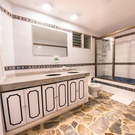 61Prado Hotel Медельїн Номер фото
